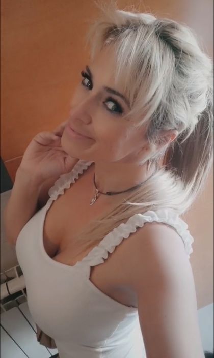 marmarona OnlyFans picture