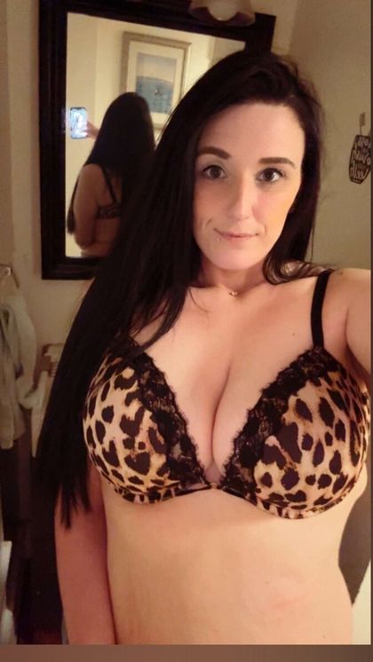 lauraj16 OnlyFans picture