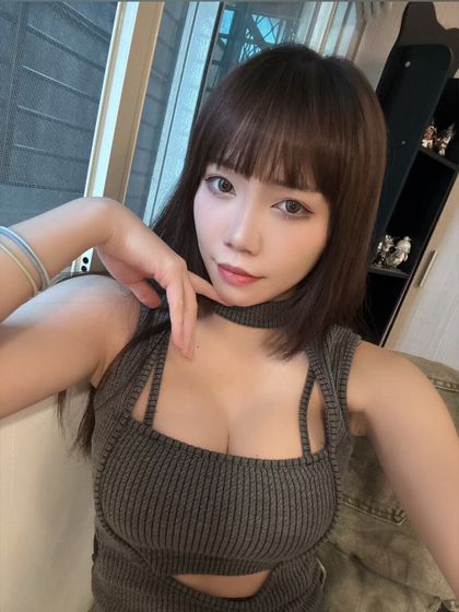 yincheng OnlyFans picture