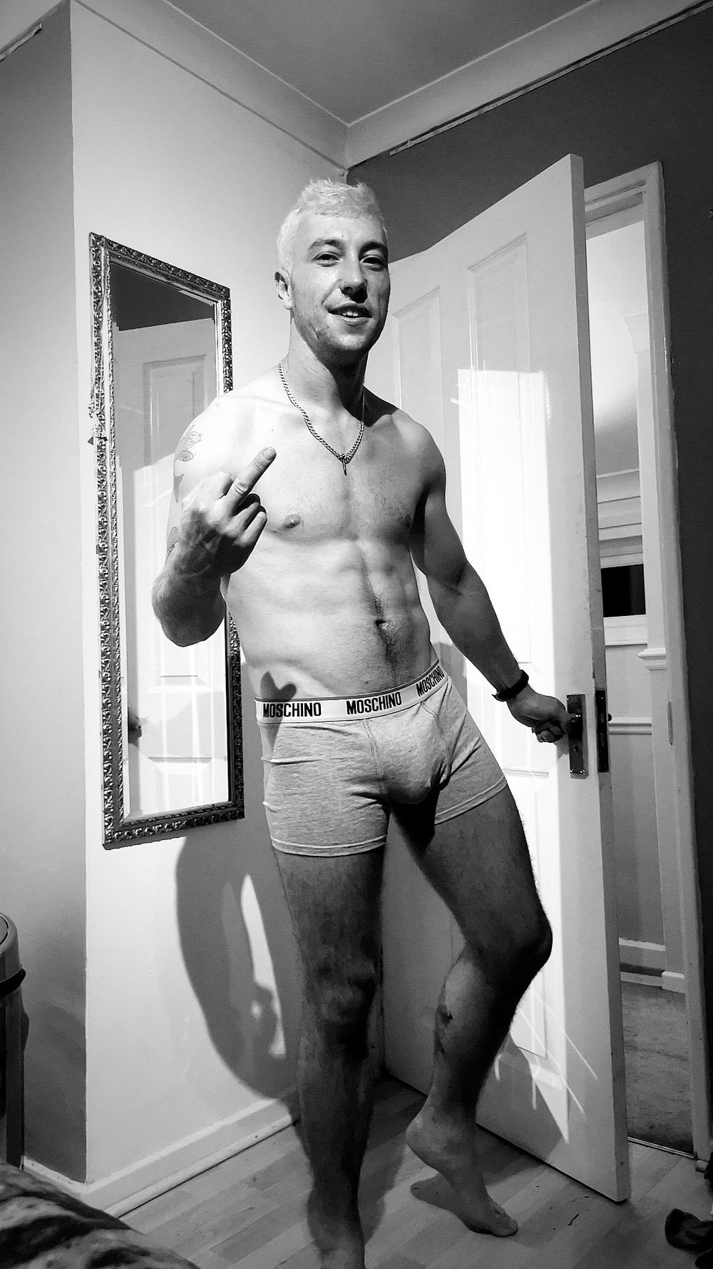 russellthelovemuscle9 OnlyFans profile picture