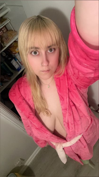 thickwhitegirl69 OnlyFans picture