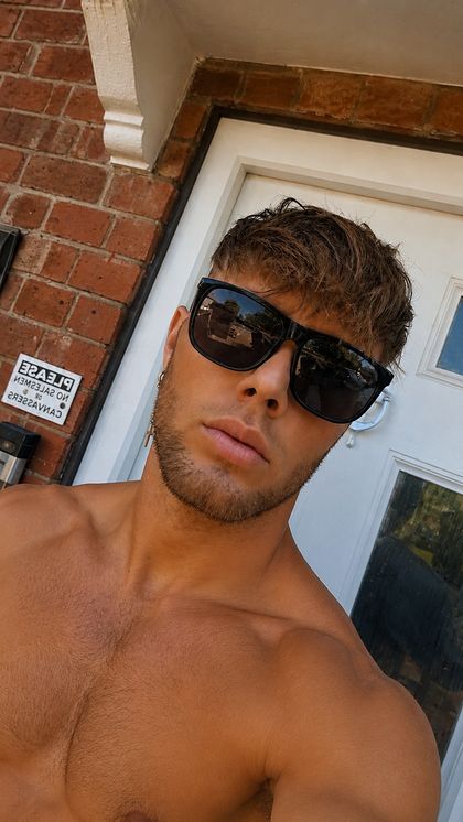queenb200690 OnlyFans picture