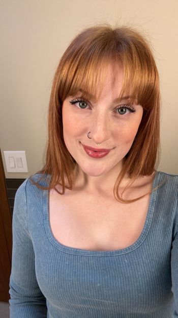 redhead-emma OnlyFans - Free Trial - Photos - Socials | FansMetrics.com