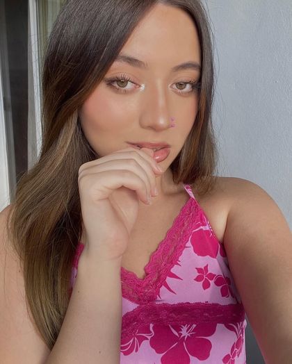 hazelhalle OnlyFans picture
