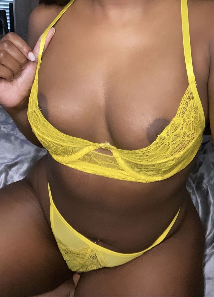 clothedcouple OnlyFans profile picture