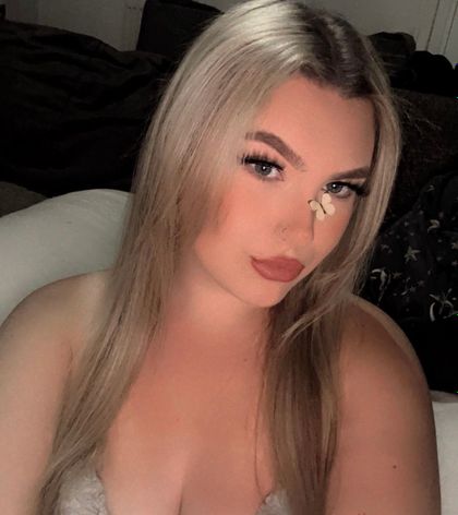 carlynaylorxox OnlyFans picture