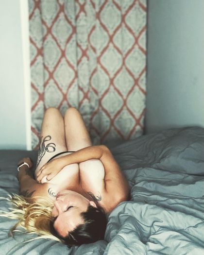 nikkinextdoor.free OnlyFans picture