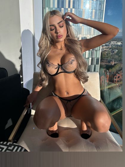 alaskaclarke OnlyFans picture