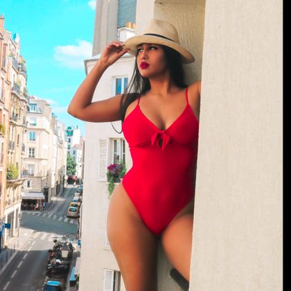 Best Hot Scarlett_rose OnlyFans Accounts | FansMetrics.com