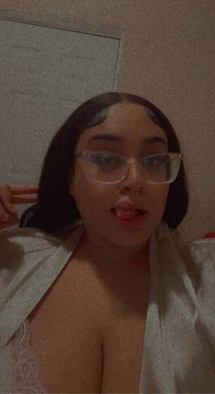 moniiee23 OnlyFans picture