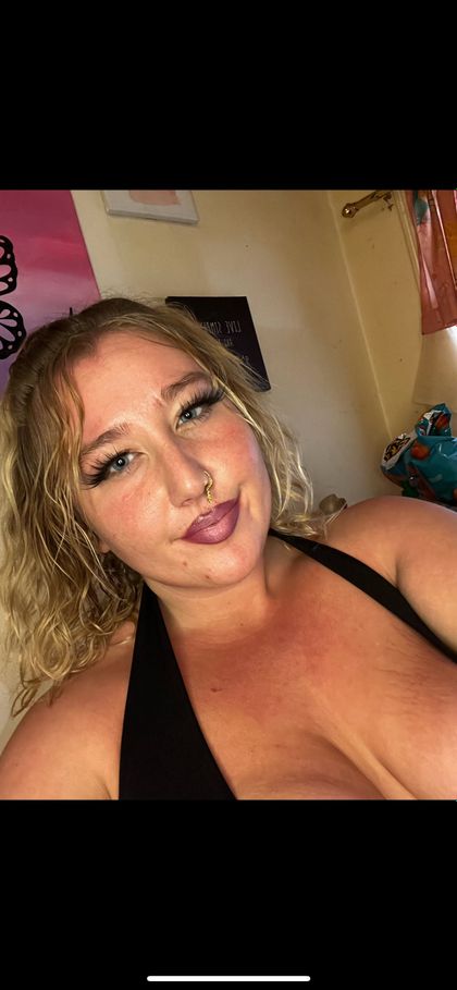itshoneybabio OnlyFans picture