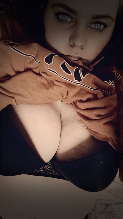 rebelmommie19 OnlyFans picture