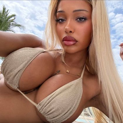 hennixoxo OnlyFans picture