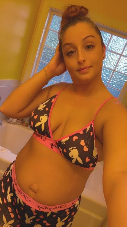 alexnicole82224 OnlyFans picture