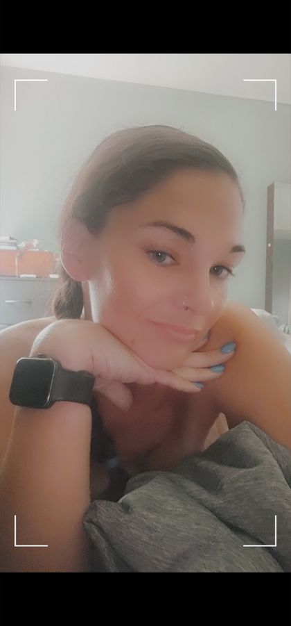 hazel-eyez24 OnlyFans picture