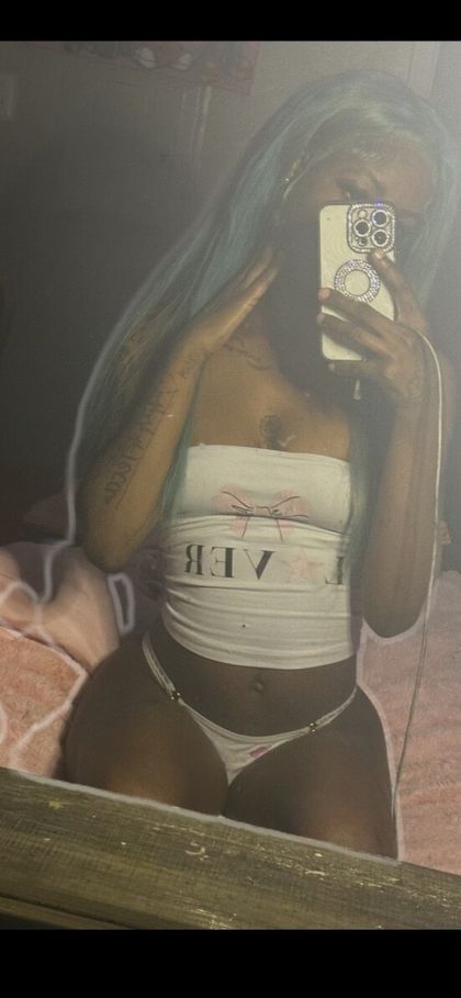 girlsssluvgirlss OnlyFans picture