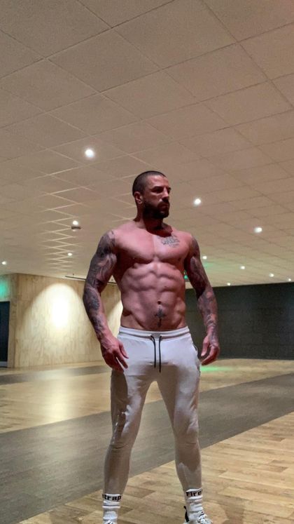 russ22122810 OnlyFans picture
