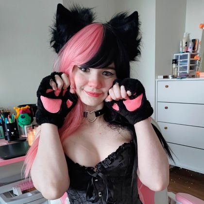 Best Hot Cherry Blossum OnlyFans Accounts | FansMetrics.com