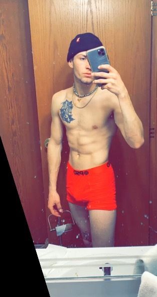 c-rayy OnlyFans profile picture