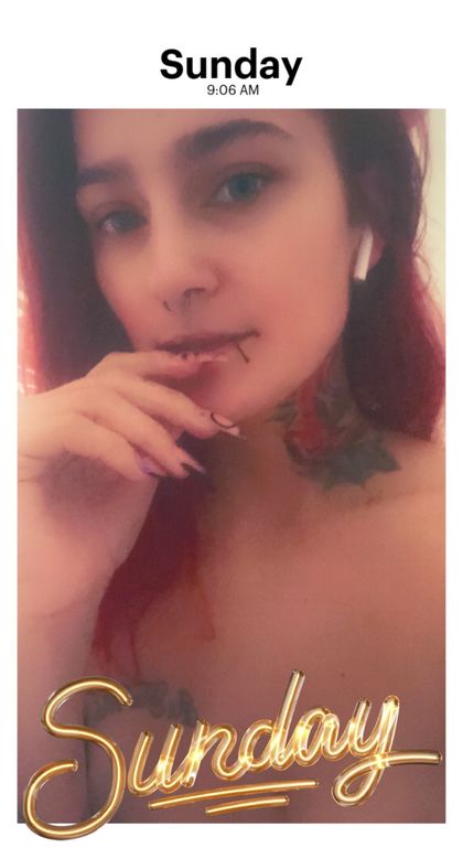 redscarlettbaby OnlyFans picture