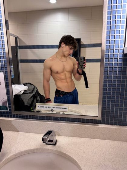 italian21 OnlyFans picture
