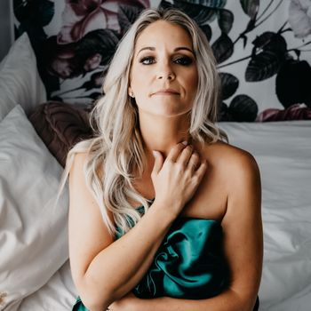 vesperviolet OnlyFans - Free Trial - Photos - Socials | FansMetrics.com