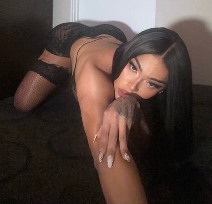 thesavoryariana OnlyFans picture