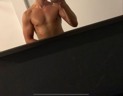 u154219871 OnlyFans picture