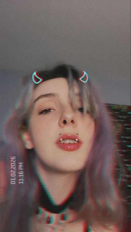 cosmicbitxh28 OnlyFans picture