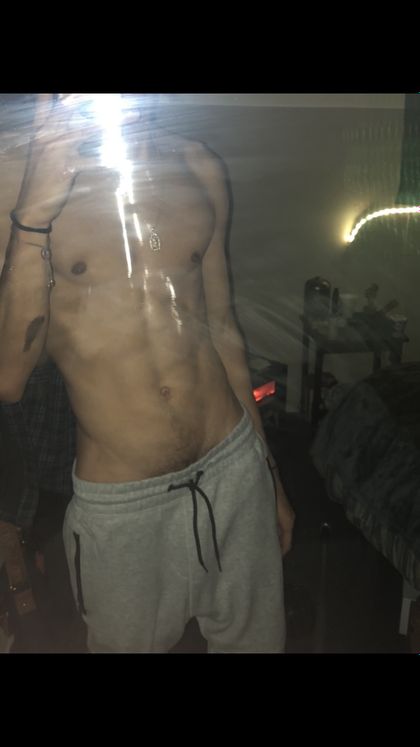 khalid912 OnlyFans picture
