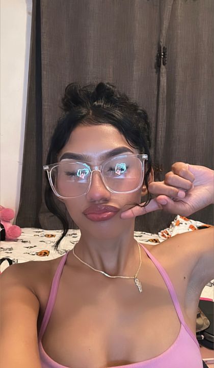 latinarepearr OnlyFans picture