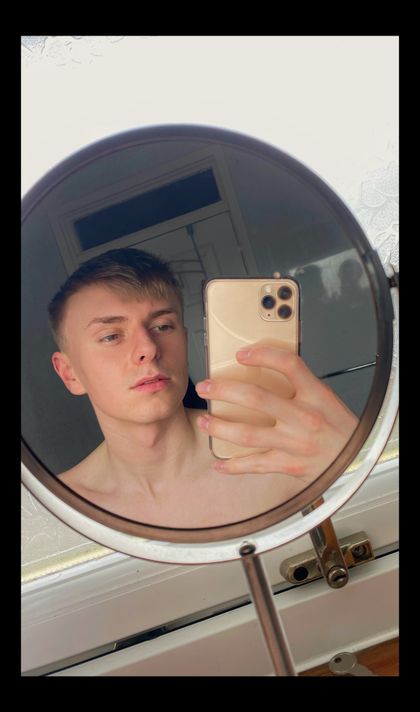 u229611995 OnlyFans picture