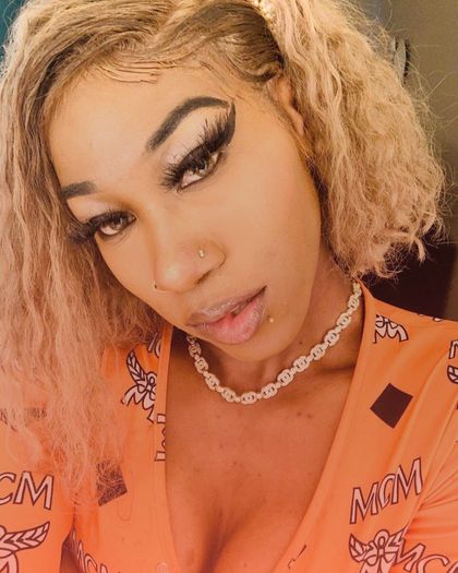 wifeythroat OnlyFans picture
