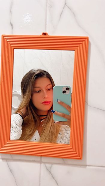 Abril