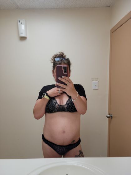 downrivercouplewife OnlyFans picture