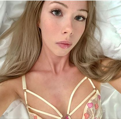 evelynilu OnlyFans picture
