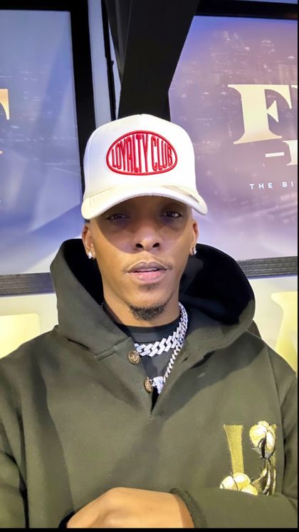 Best Hot Daddy OnlyFans Accounts | FansMetrics.com