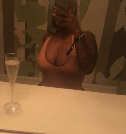 kardashiannn OnlyFans picture