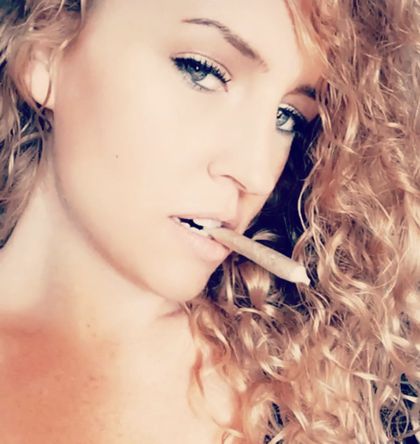frisky.farrah OnlyFans picture