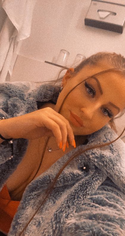 joellebn OnlyFans picture