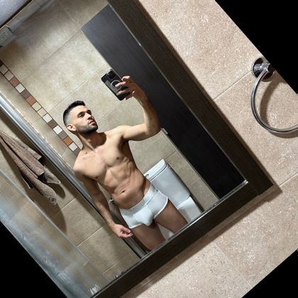 aaroncasanova OnlyFans picture