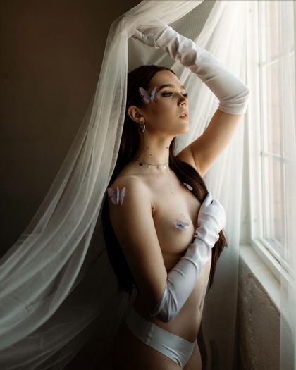 yvannagreen OnlyFans picture