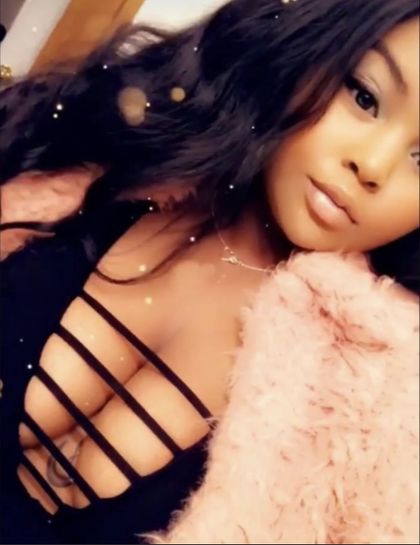 lucyylynn OnlyFans picture