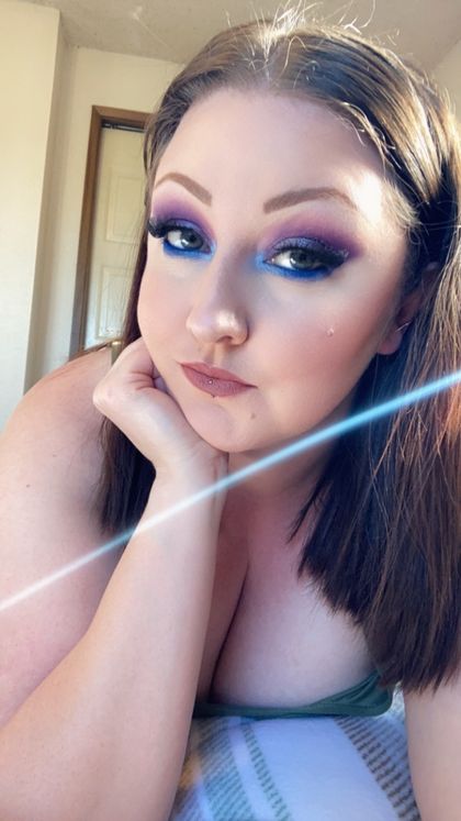 alexiskylecurvesfree OnlyFans picture
