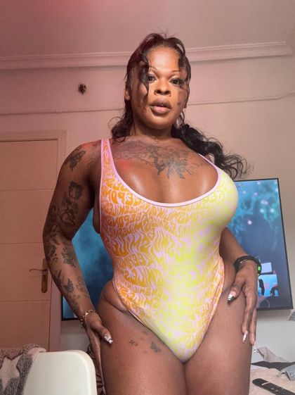 smmaya2 OnlyFans picture