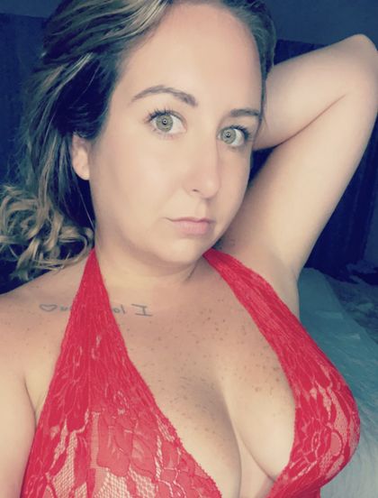 ally.kisses21 OnlyFans picture
