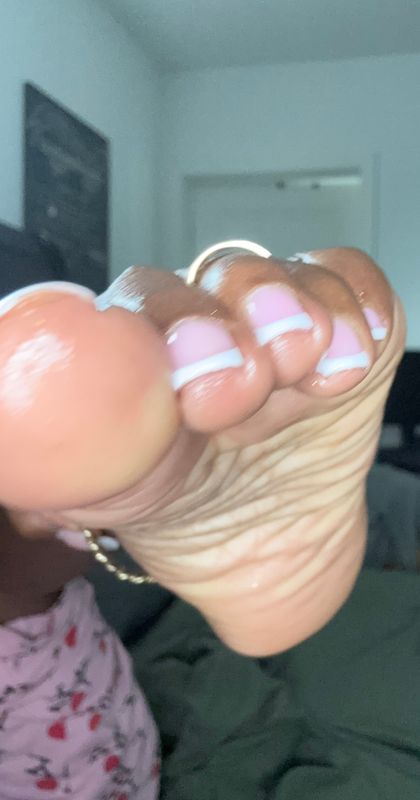 prettyfeetmusee OnlyFans picture