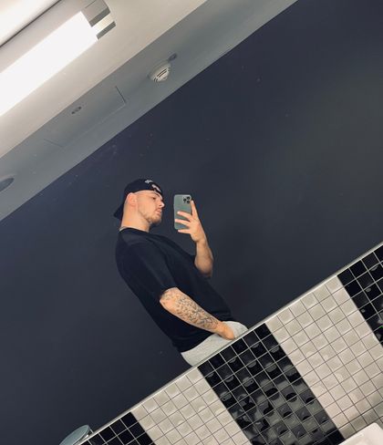 dennislifstyle OnlyFans picture