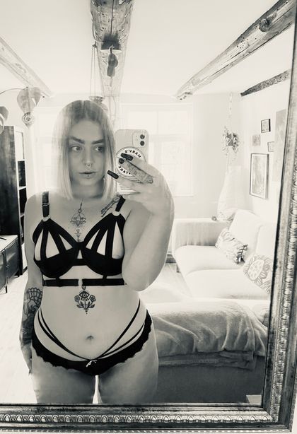 babefromdevil OnlyFans picture