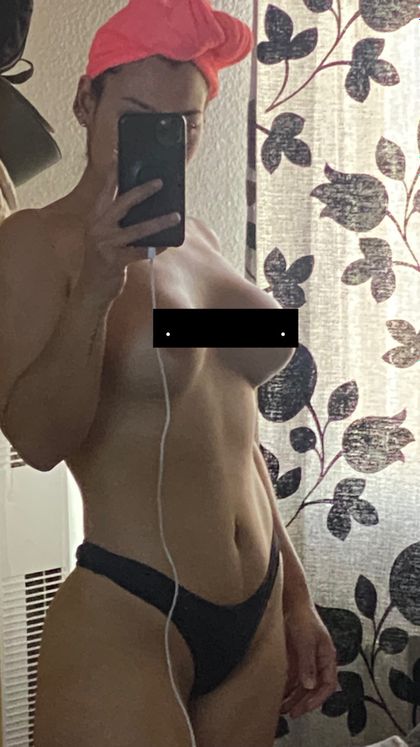ismalvi OnlyFans picture
